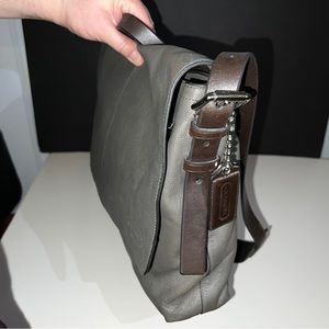 SOLD! NWT Coach Manhattan Slim Messenger Bag